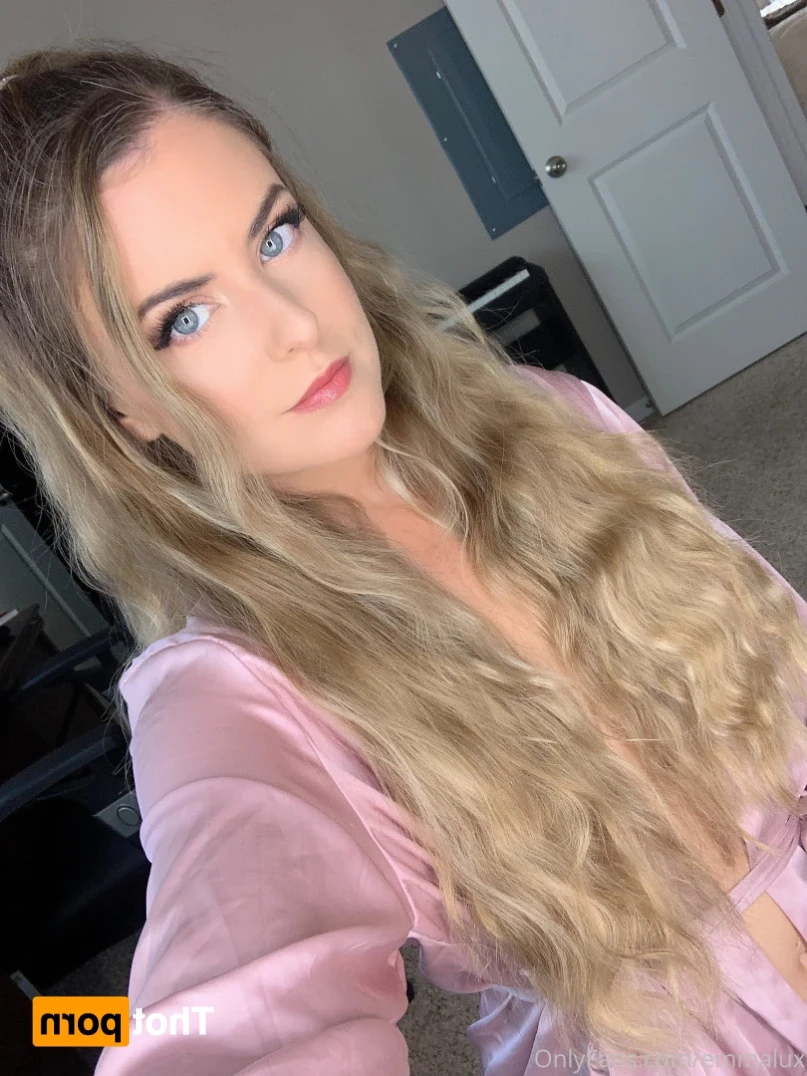 Princess Emma Lux [ emmalux ] Onlyfans leaked photo 15494258 on Hotleaks.tv