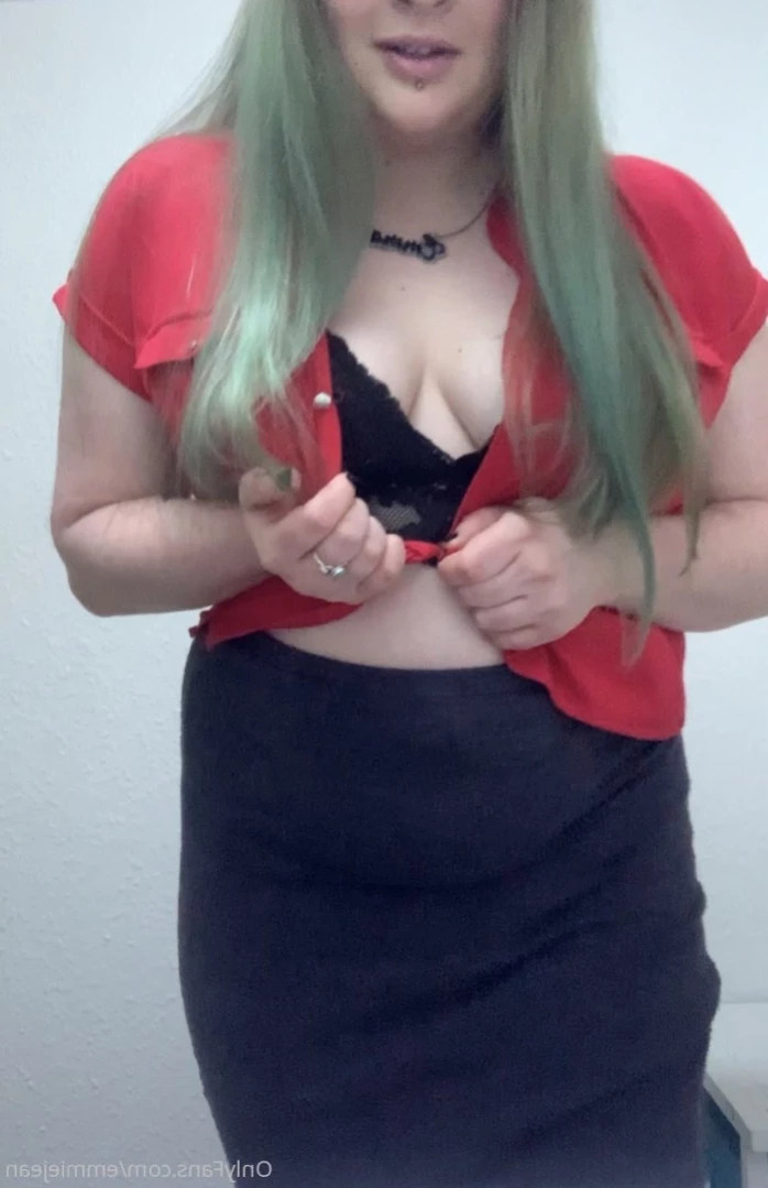 emmiejean Onlyfans leaked photo 12833865 on Hotleaks.tv