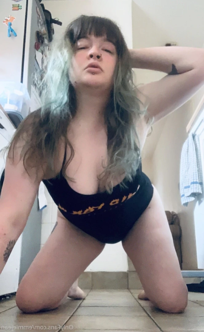 emmiejean Onlyfans leaked photo 12834504 on Hotleaks.tv