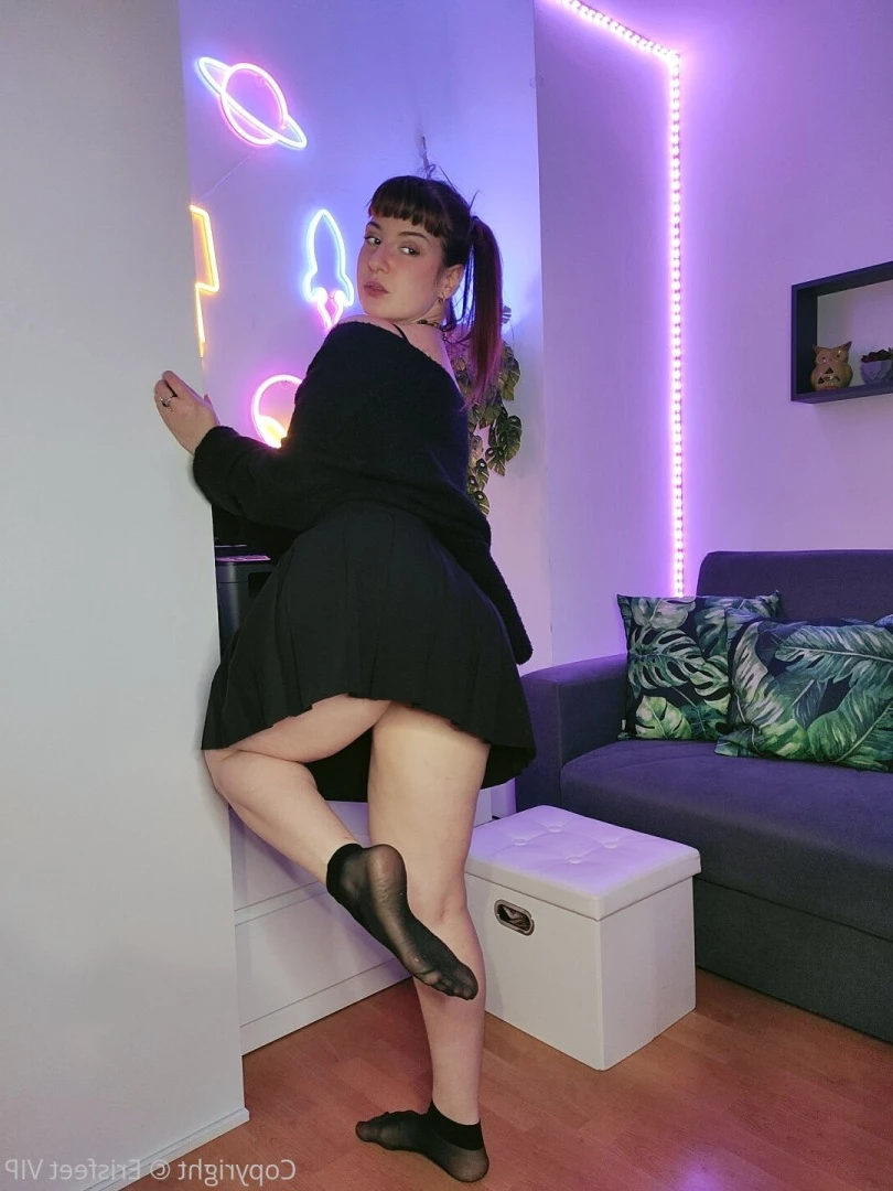 ♡ 𝔼𝕣𝕚𝕤𝕗𝕖𝕖𝕥 𝗩𝗜𝗣 🔝5% ♡ [ erisfeet_ ] Onlyfans leaked photo 9039895 on Hotleaks.tv