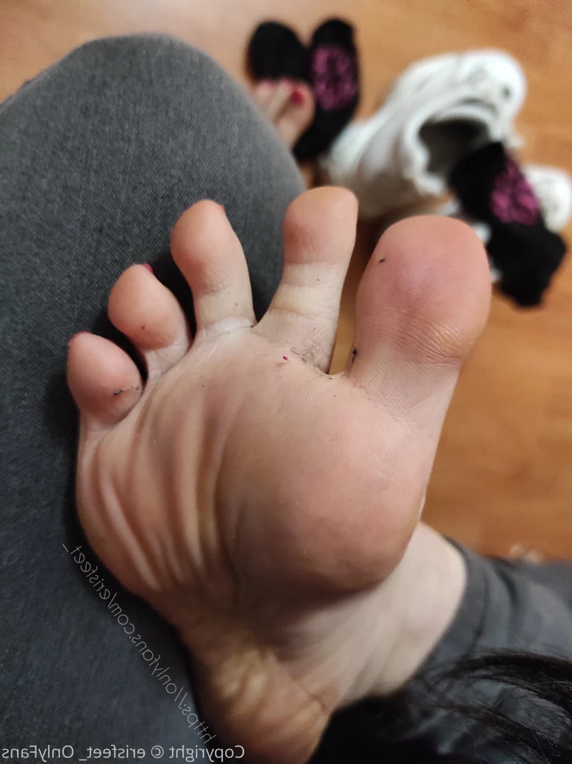 ♡ 𝔼𝕣𝕚𝕤𝕗𝕖𝕖𝕥 𝗩𝗜𝗣 🔝5% ♡ [ erisfeet_ ] Onlyfans leaked photo 9048941 on Hotleaks.tv