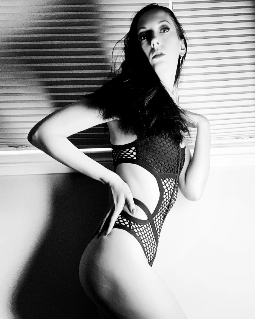 Eva Winters [ evagwinters ] Onlyfans leaked photo 9953273 on Hotleaks.tv