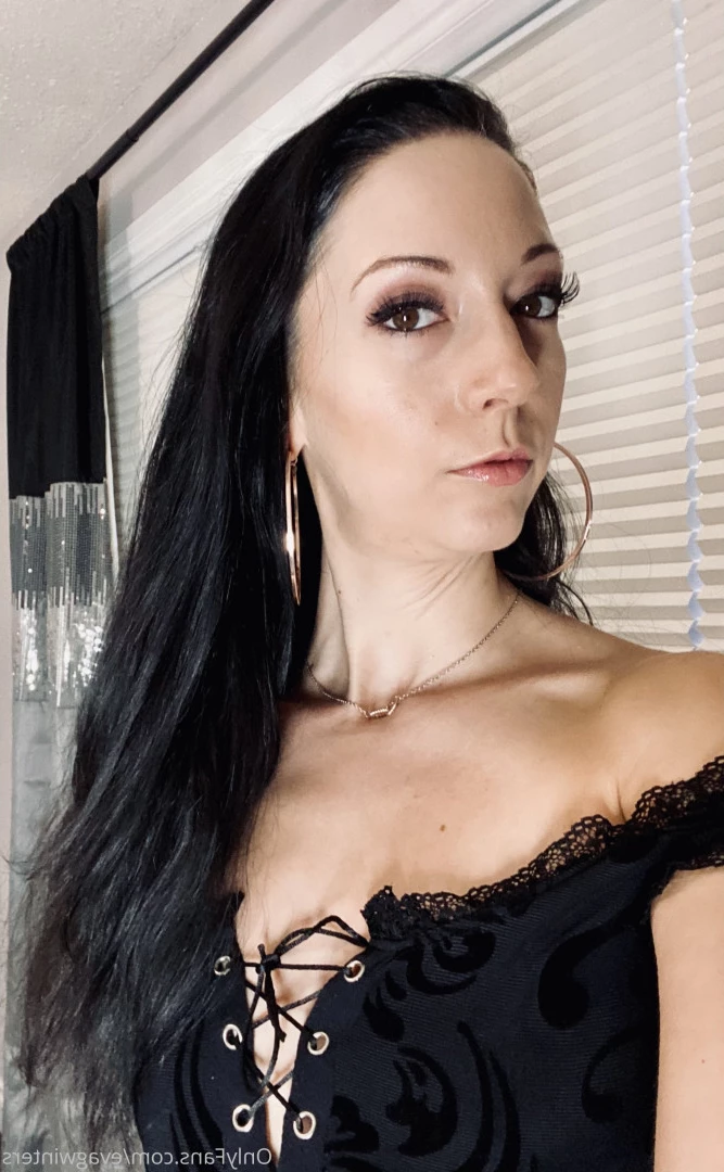 Eva Winters [ evagwinters ] Onlyfans leaked photo 9955289 on Hotleaks.tv