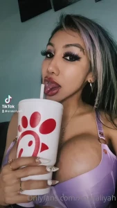 𝗕𝗶𝗴𝗴𝗲𝗿 𝗶𝘀 𝗕𝗲𝘁𝘁𝗲𝗿 [ expanding_kaliyah ] Onlyfans leaked video 10939066 on Hotleaks.tv