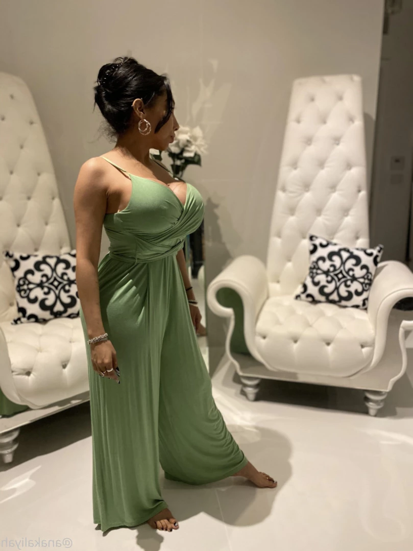 𝗕𝗶𝗴𝗴𝗲𝗿 𝗶𝘀 𝗕𝗲𝘁𝘁𝗲𝗿 [ expanding_kaliyah ] Onlyfans leaked photo 13640605 on Hotleaks.tv