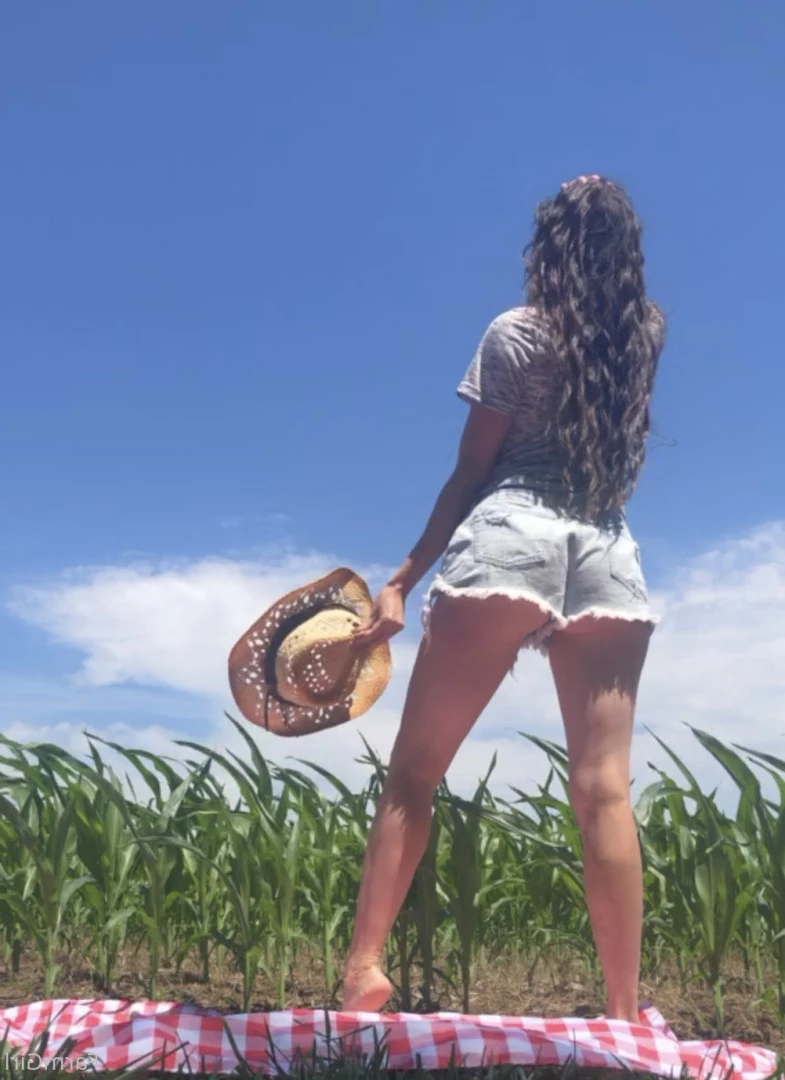 FarmGirl_Elizabeth [ farmgirl ] Onlyfans leaked photo 8570545 on Hotleaks.tv