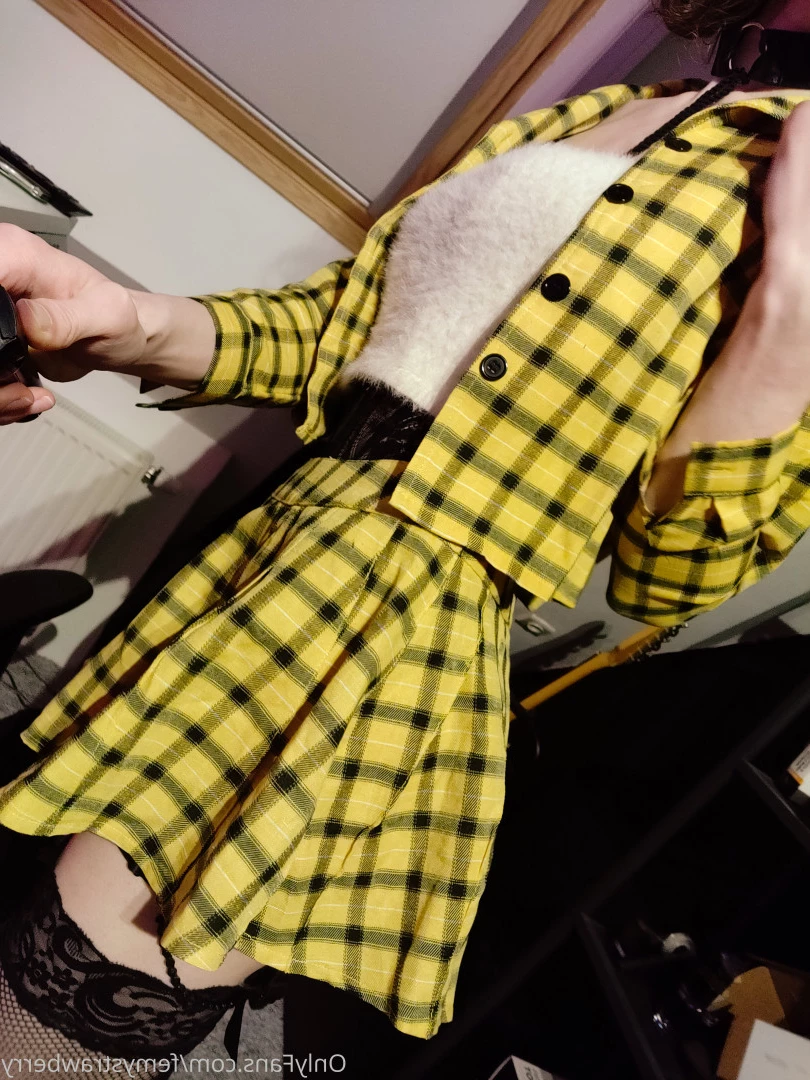 Lil Snarky Berry [ lilsnarkyberry ] Onlyfans leaked photo 8761035 on Hotleaks.tv