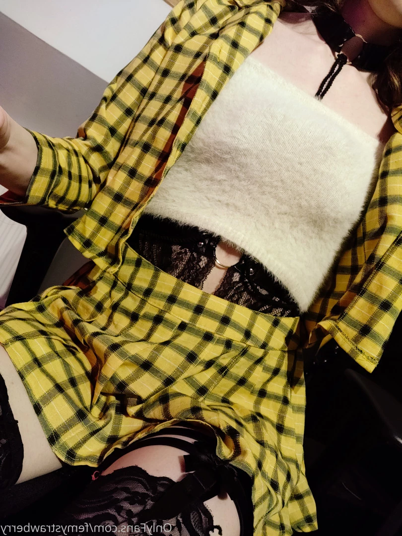 Lil Snarky Berry [ lilsnarkyberry ] Onlyfans leaked photo 8761390 on Hotleaks.tv