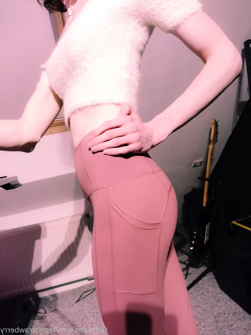 Lil Snarky Berry [ lilsnarkyberry ] Onlyfans leaked photo 8764741 on Hotleaks.tv
