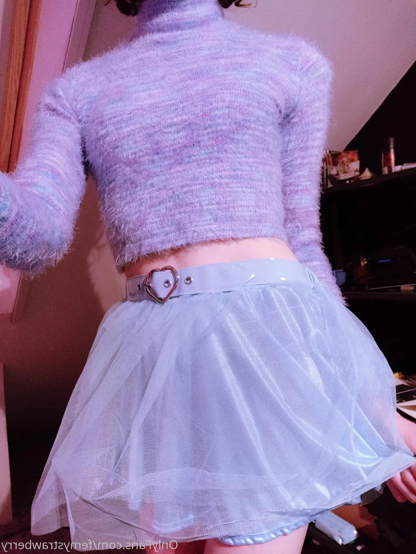 Lil Snarky Berry [ lilsnarkyberry ] Onlyfans leaked photo 8764960 on Hotleaks.tv