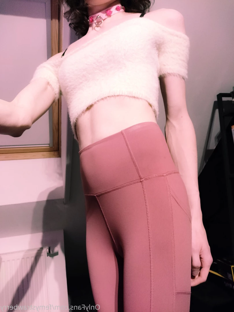 Lil Snarky Berry [ lilsnarkyberry ] Onlyfans leaked photo 8765820 on Hotleaks.tv