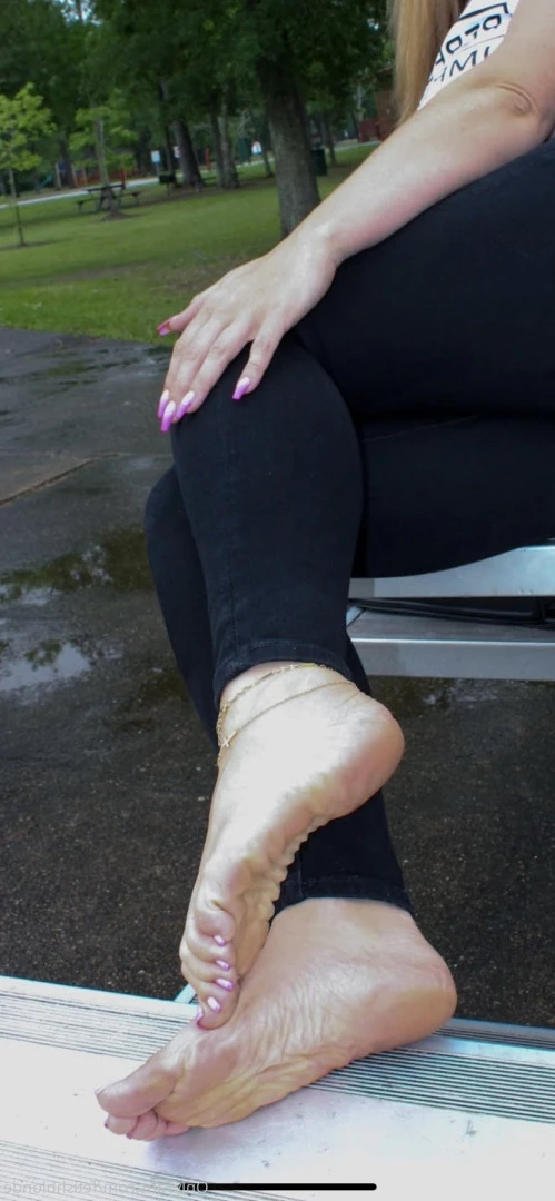 Foot fetish blonde [ fetishblonde ] Onlyfans leaked photo 10209135 on Hotleaks.tv