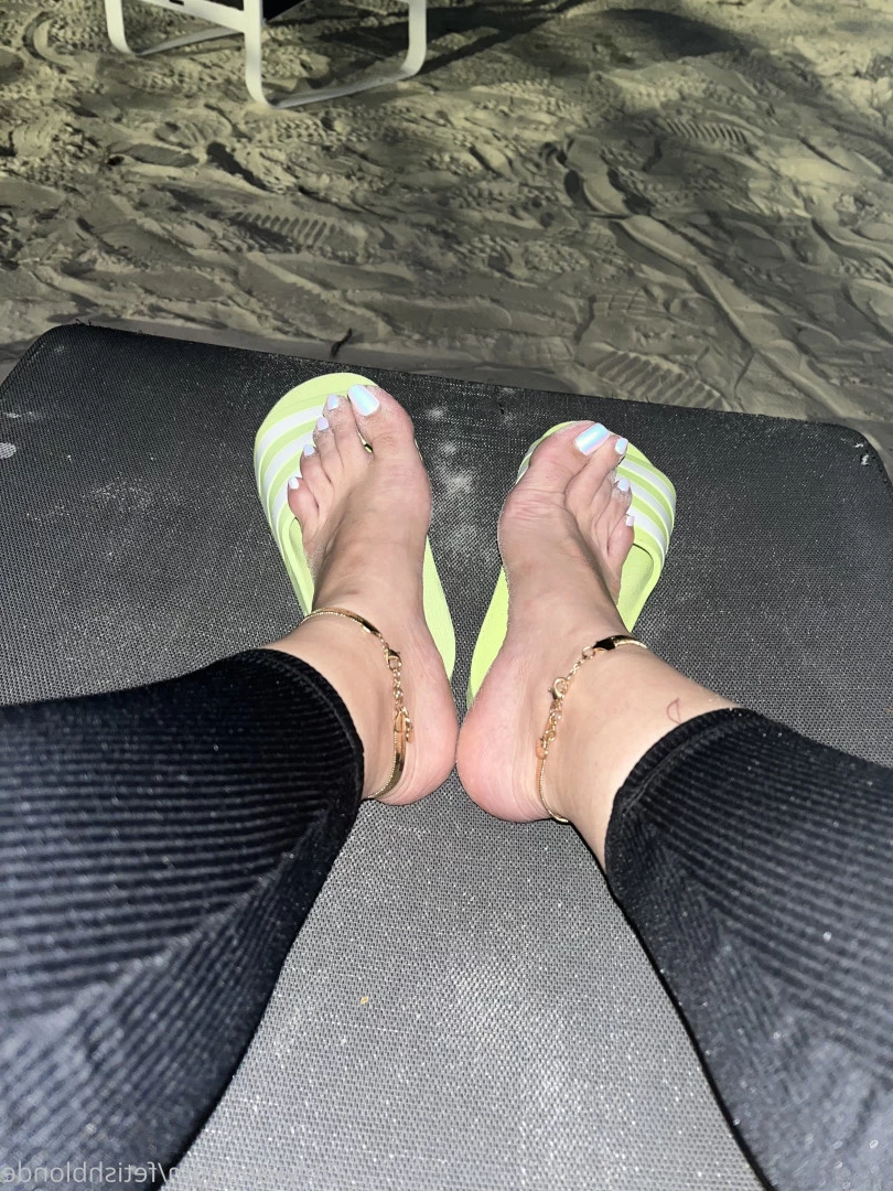 Foot fetish blonde [ fetishblonde ] Onlyfans leaked photo 10209393 on Hotleaks.tv