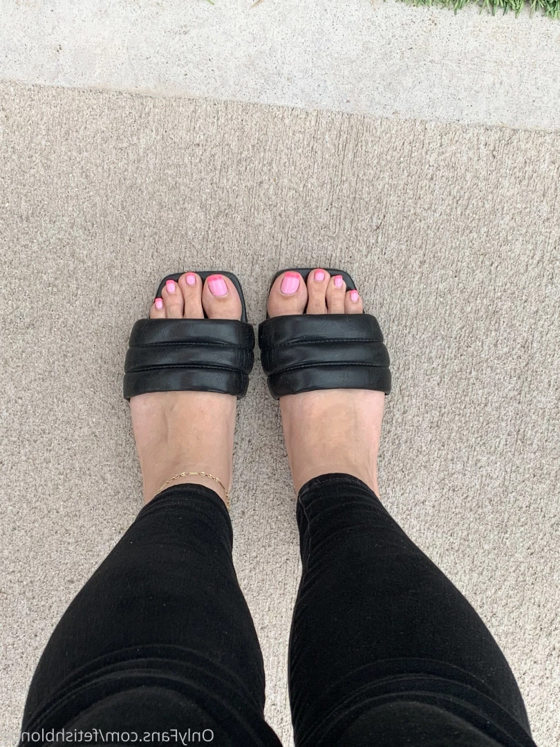 Foot fetish blonde [ fetishblonde ] Onlyfans leaked photo 10209988 on Hotleaks.tv