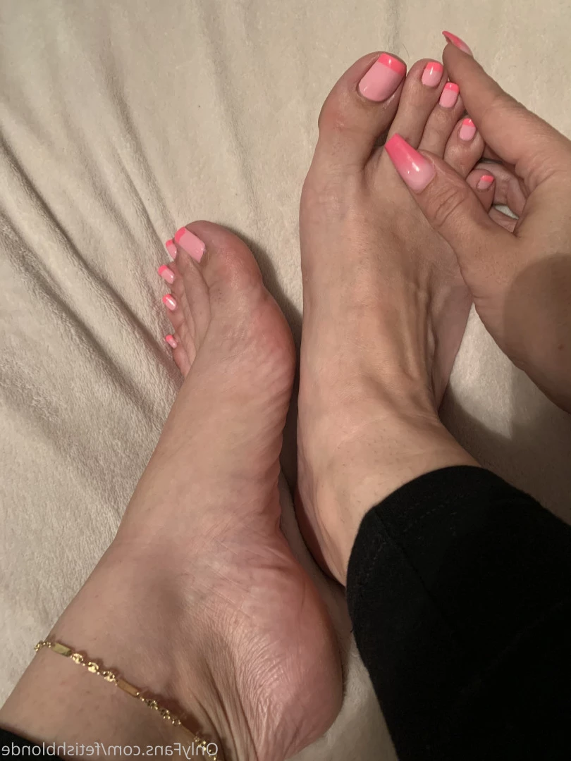 Foot fetish blonde [ fetishblonde ] Onlyfans leaked photo 10210115 on Hotleaks.tv