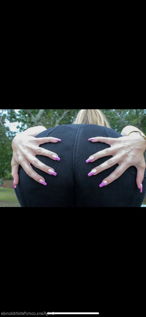 Foot fetish blonde [ fetishblonde ] Onlyfans leaked photo 10210147 on Hotleaks.tv