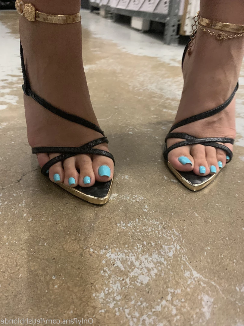 Foot fetish blonde [ fetishblonde ] Onlyfans leaked photo 10210230 on Hotleaks.tv