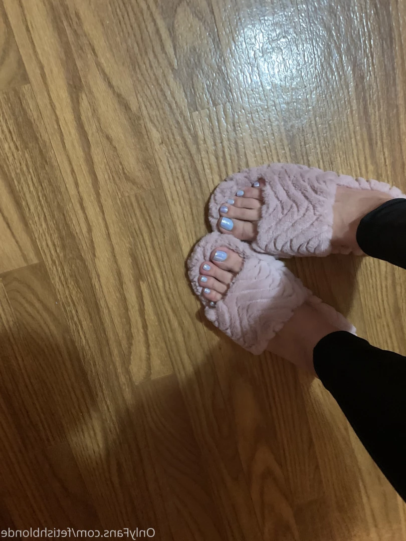 Foot fetish blonde [ fetishblonde ] Onlyfans leaked photo 10210300 on Hotleaks.tv