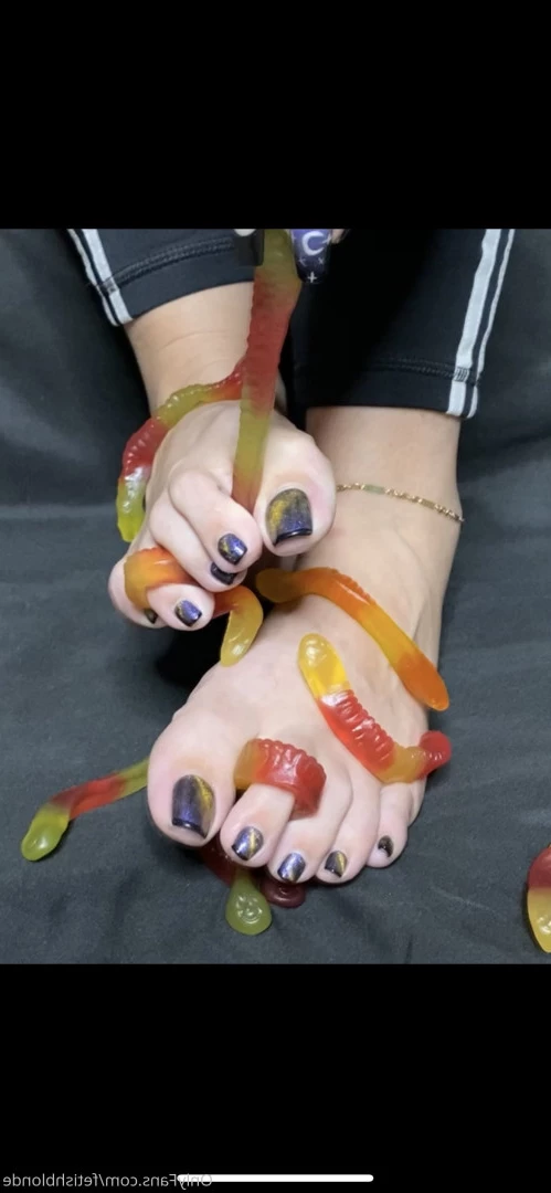 Foot fetish blonde [ fetishblonde ] Onlyfans leaked photo 10210358 on Hotleaks.tv