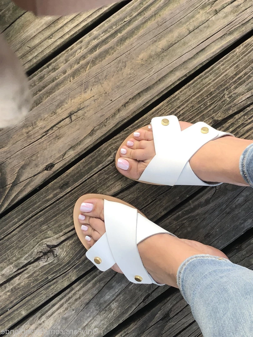 Foot fetish blonde [ fetishblonde ] Onlyfans leaked photo 10210378 on Hotleaks.tv