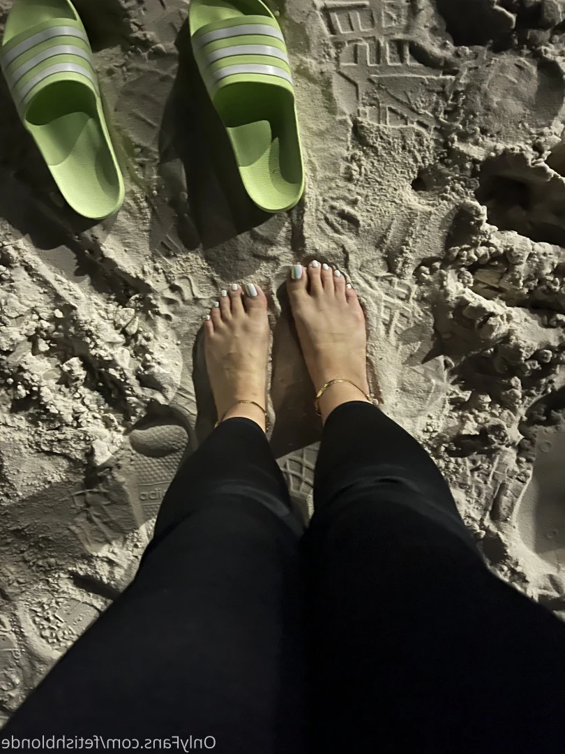 Foot fetish blonde [ fetishblonde ] Onlyfans leaked photo 10210672 on Hotleaks.tv