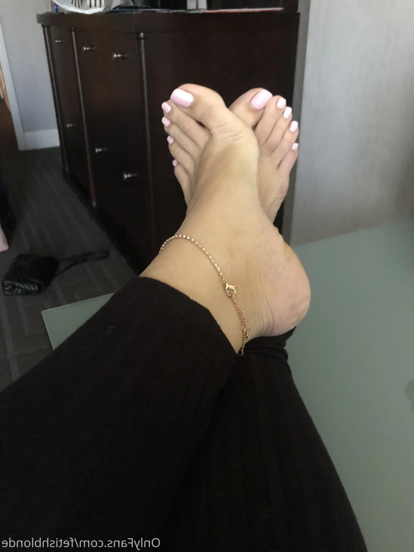 Foot fetish blonde [ fetishblonde ] Onlyfans leaked photo 10211215 on Hotleaks.tv
