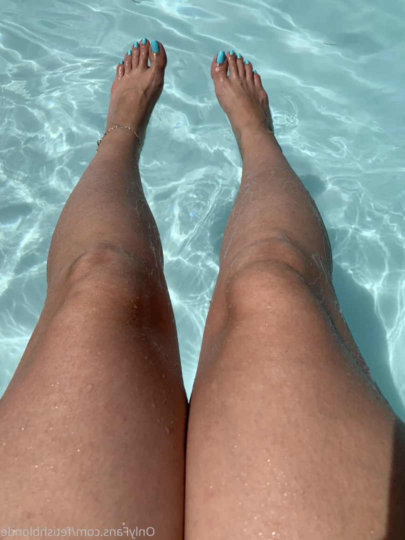 Foot fetish blonde [ fetishblonde ] Onlyfans leaked photo 10211653 on Hotleaks.tv