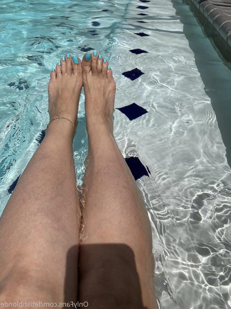 Foot fetish blonde [ fetishblonde ] Onlyfans leaked photo 10212591 on Hotleaks.tv