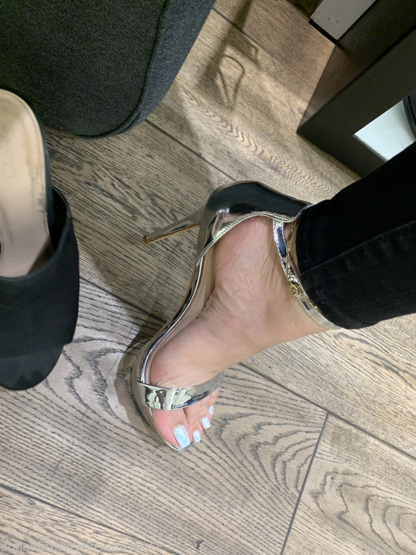 Foot fetish blonde [ fetishblonde ] Onlyfans leaked photo 10212812 on Hotleaks.tv