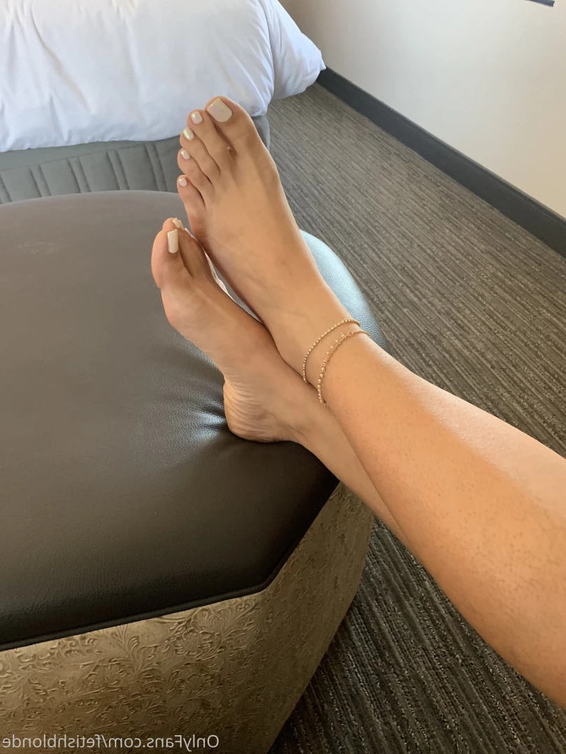 Foot fetish blonde [ fetishblonde ] Onlyfans leaked photo 10213174 on Hotleaks.tv