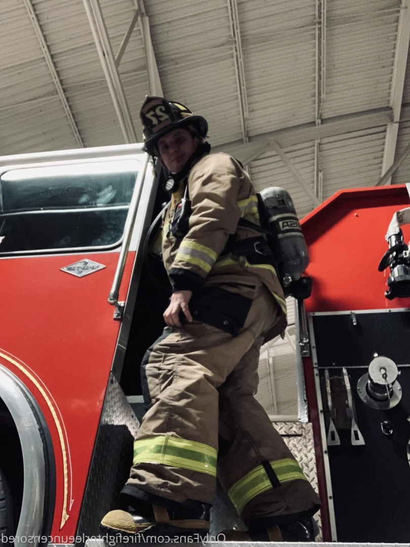 Dom Lee [ firefighterleeuncensored ] Onlyfans leaked photo 12022034 on Hotleaks.tv