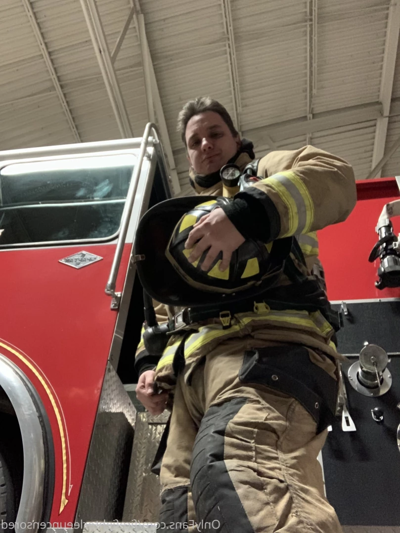Dom Lee [ firefighterleeuncensored ] Onlyfans leaked photo 15968948 on Hotleaks.tv