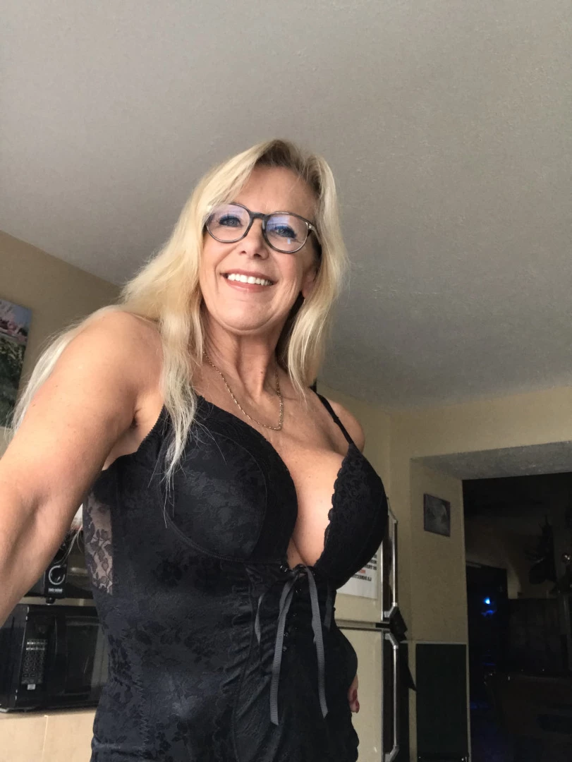 FitCougar Bianca [ fitcougar50 ] Onlyfans leaked photo 8629122 on Hotleaks.tv