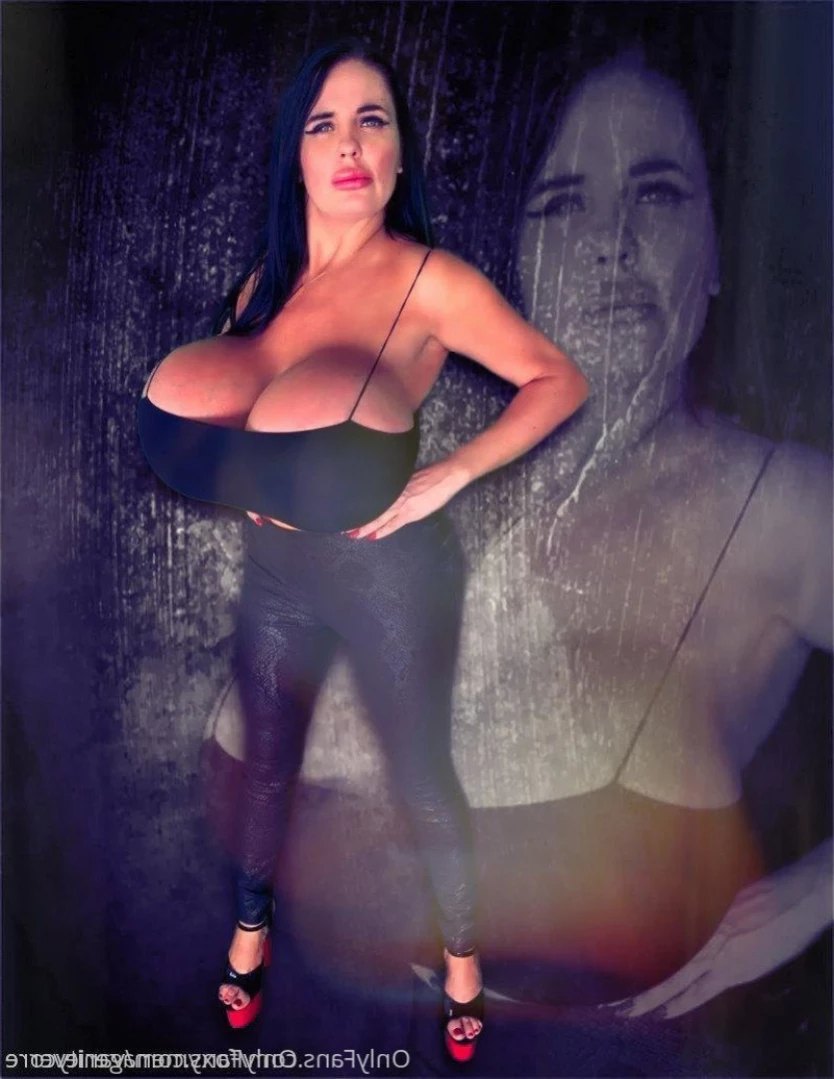 Foxy Menagerie Verre [ foxymenagerieverre ] Onlyfans leaked photo 10977880 on Hotleaks.tv