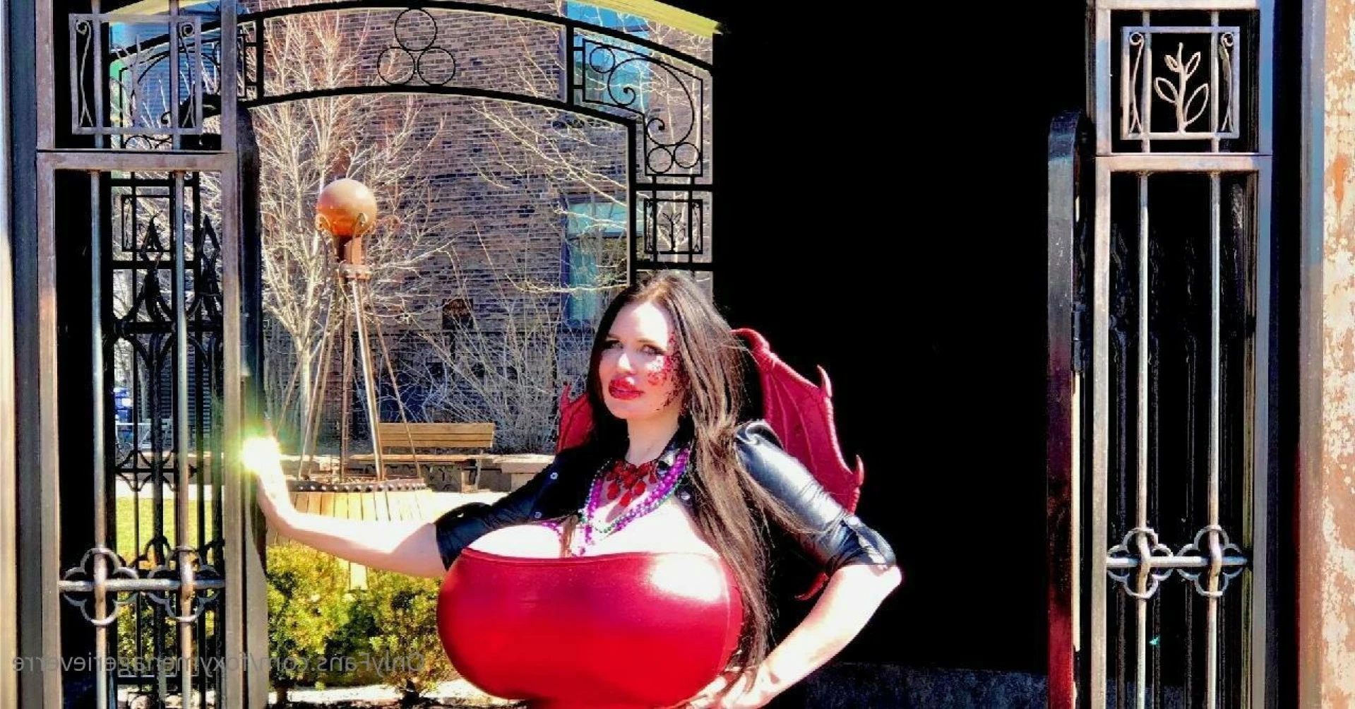 Foxy Menagerie Verre [ foxymenagerieverre ] Onlyfans leaked photo 12008633 on Hotleaks.tv
