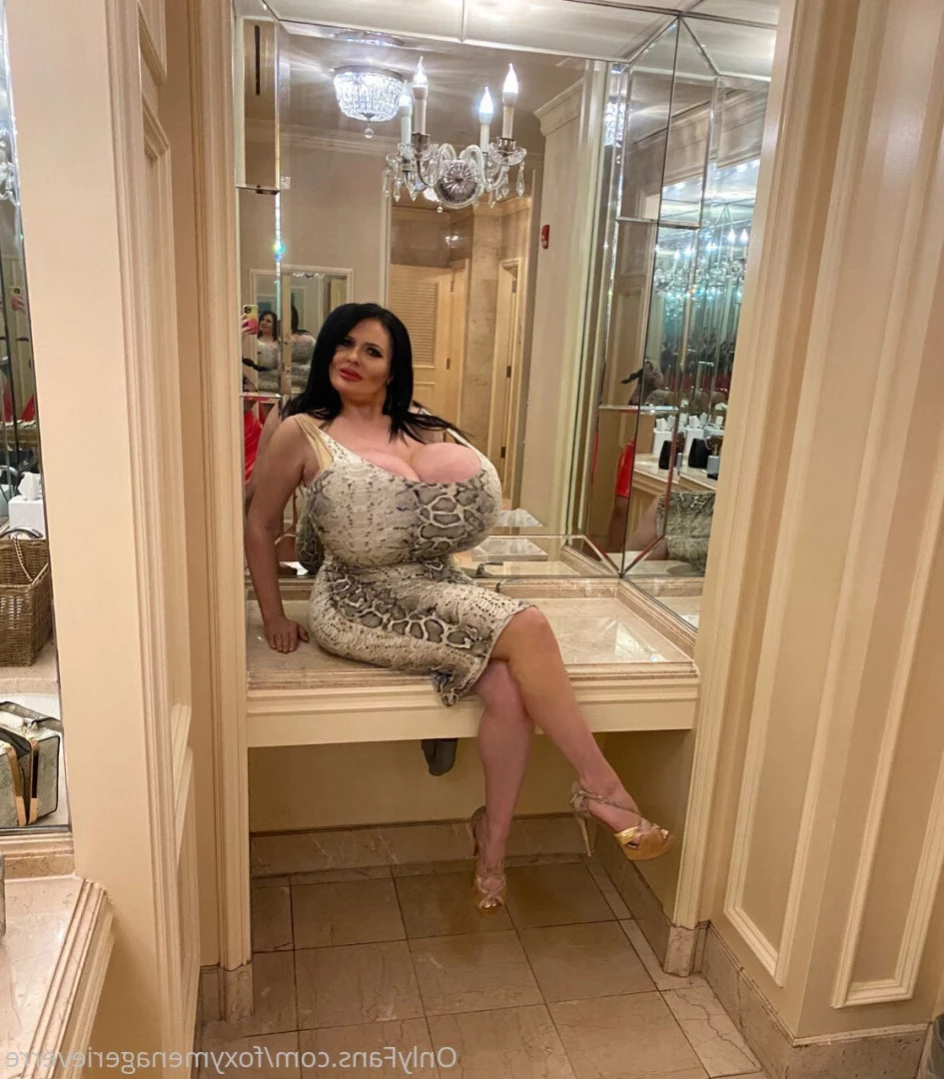 Foxy Menagerie Verre [ foxymenagerieverre ] Onlyfans leaked photo 12242322 on Hotleaks.tv