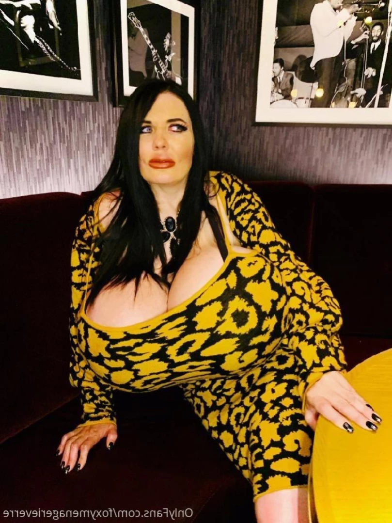 Foxy Menagerie Verre [ foxymenagerieverre ] Onlyfans leaked photo 12707902 on Hotleaks.tv