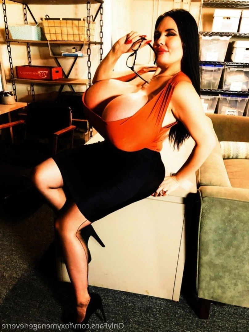 Foxy Menagerie Verre [ foxymenagerieverre ] Onlyfans leaked photo 13241948 on Hotleaks.tv
