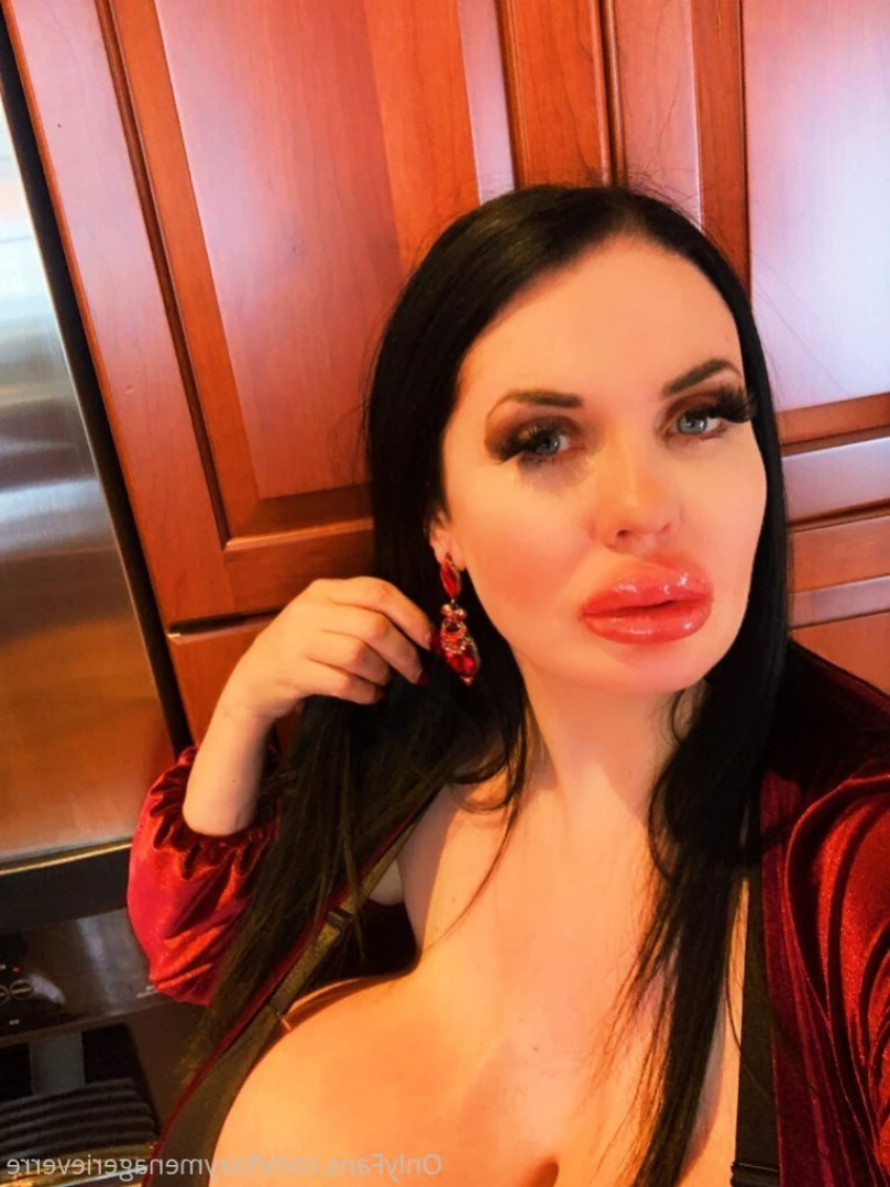 Foxy Menagerie Verre [ foxymenagerieverre ] Onlyfans leaked photo 14313009 on Hotleaks.tv