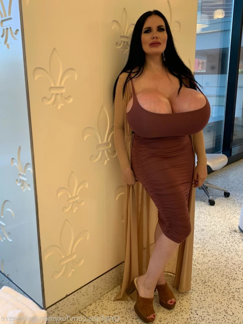 Foxy Menagerie Verre [ foxymenagerieverre ] Onlyfans leaked photo 14912617 on Hotleaks.tv