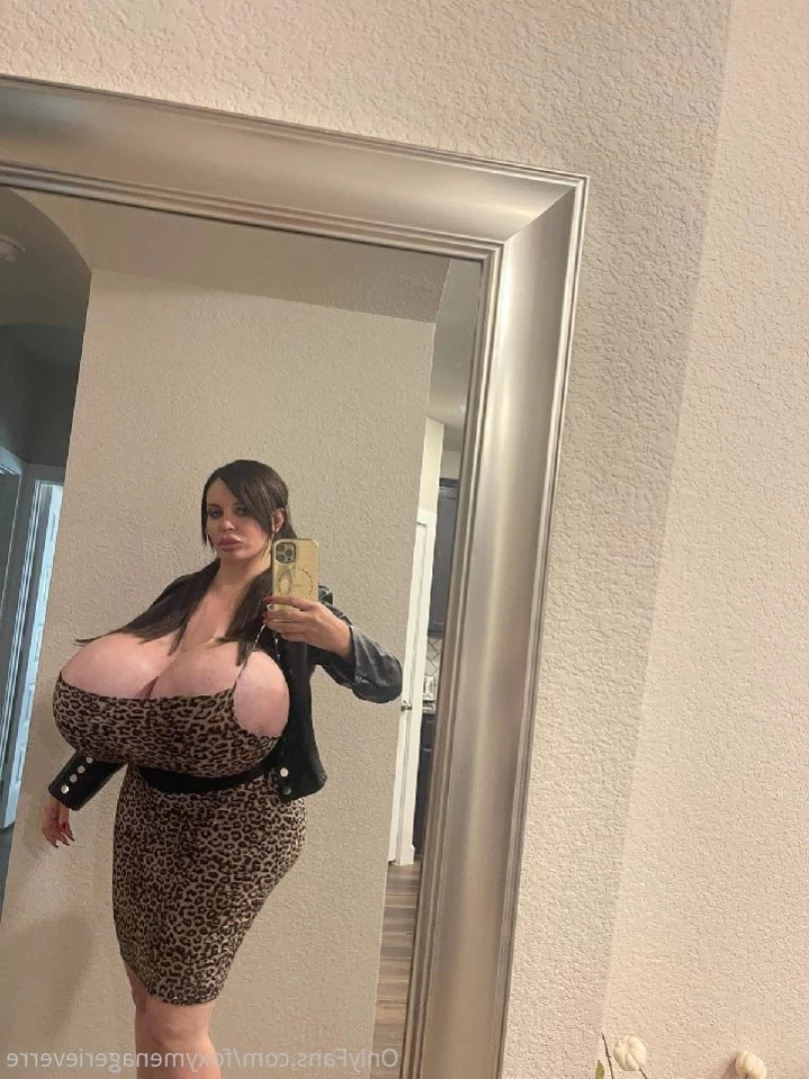 Foxy Menagerie Verre [ foxymenagerieverre ] Onlyfans leaked photo 15366312 on Hotleaks.tv