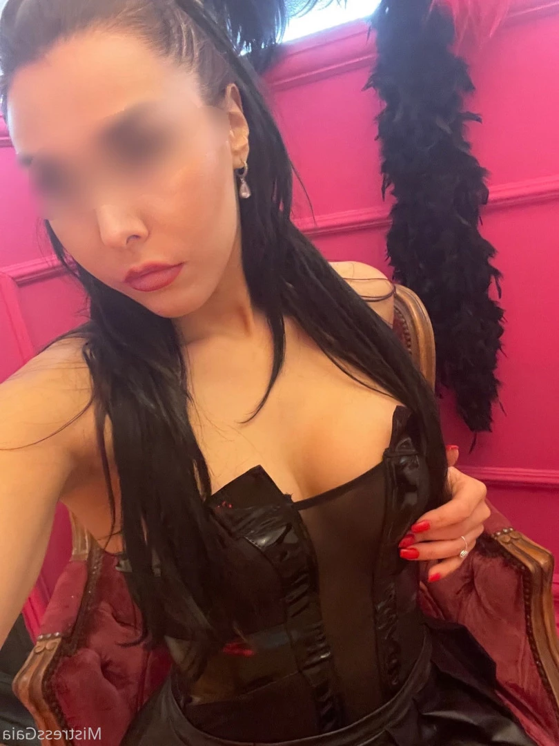 Mistress Gaia [ gaiapadrona ] Onlyfans leaked photo 10061856 on Hotleaks.tv