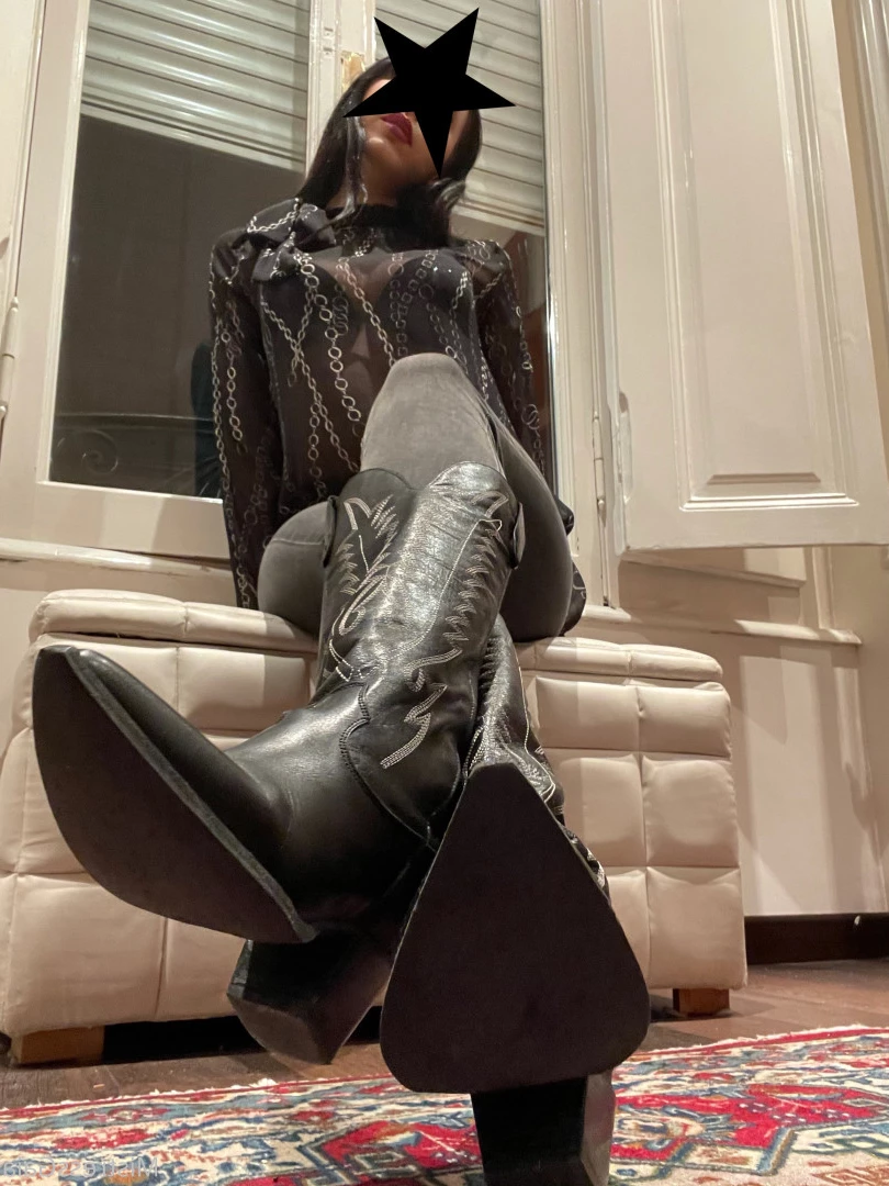 Mistress Gaia [ gaiapadrona ] Onlyfans leaked photo 10062072 on Hotleaks.tv