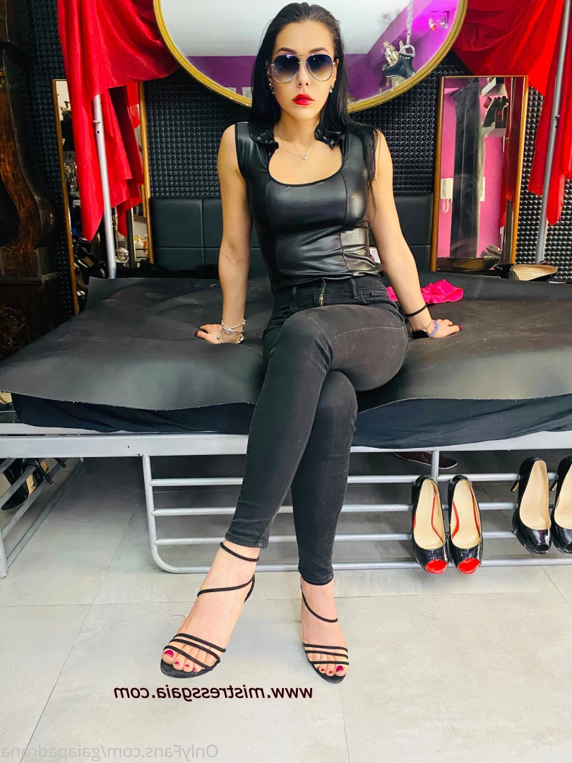Mistress Gaia [ gaiapadrona ] Onlyfans leaked photo 10062522 on Hotleaks.tv