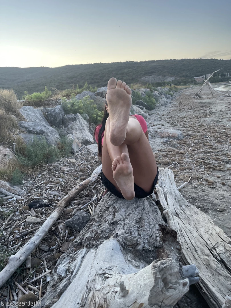 Mistress Gaia [ gaiapadrona ] Onlyfans leaked photo 10064335 on Hotleaks.tv
