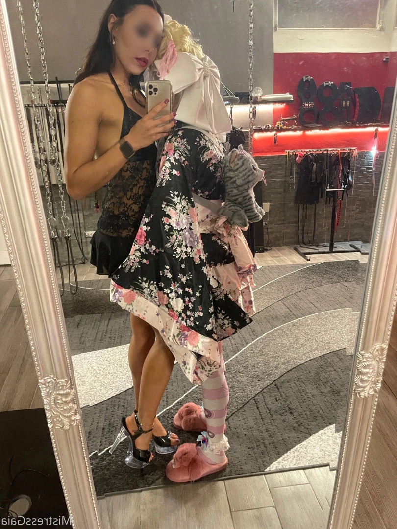 Mistress Gaia [ gaiapadrona ] Onlyfans leaked photo 10065906 on Hotleaks.tv