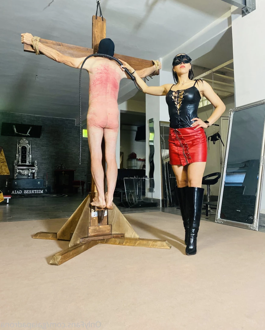 Mistress Gaia [ gaiapadrona ] Onlyfans leaked photo 10068593 on Hotleaks.tv