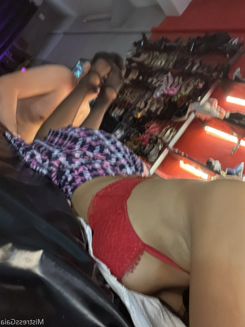 Mistress Gaia [ gaiapadrona ] Onlyfans leaked photo 10069259 on Hotleaks.tv