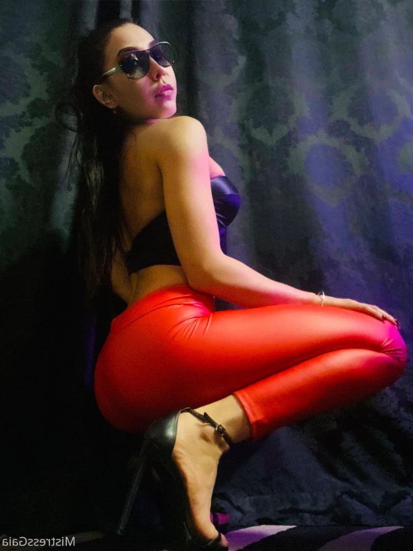 Mistress Gaia [ gaiapadrona ] Onlyfans leaked photo 10070778 on Hotleaks.tv