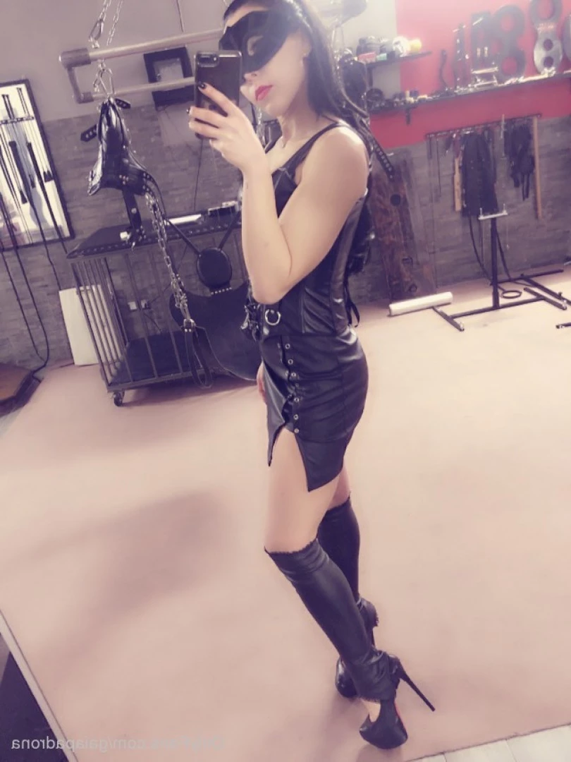 Mistress Gaia [ gaiapadrona ] Onlyfans leaked photo 10076334 on Hotleaks.tv